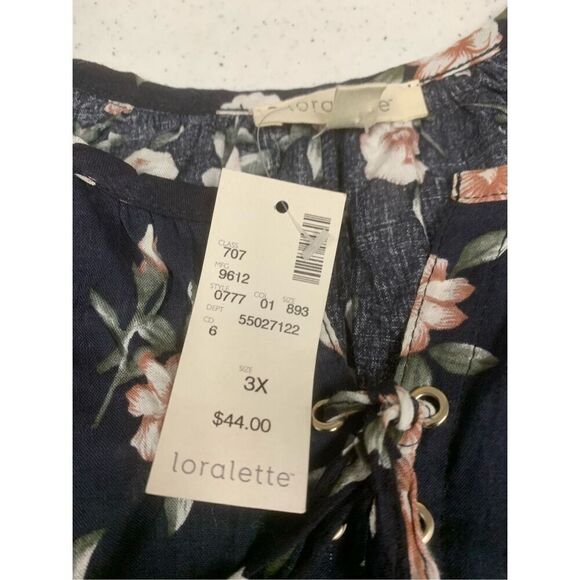 Floral Patterned Blouse - Picture 4 of 8